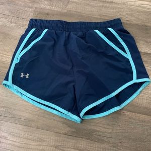 Under armour YL shorts